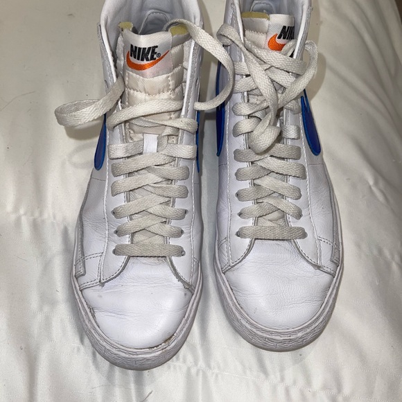 *** SOLD *** - Picture 5 of 5